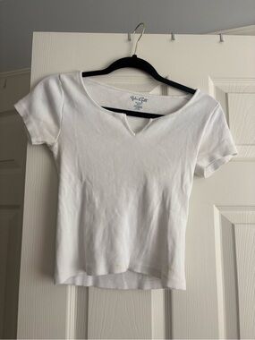 Brandy Melville White Ribbed Short Sleeve Scoop Top